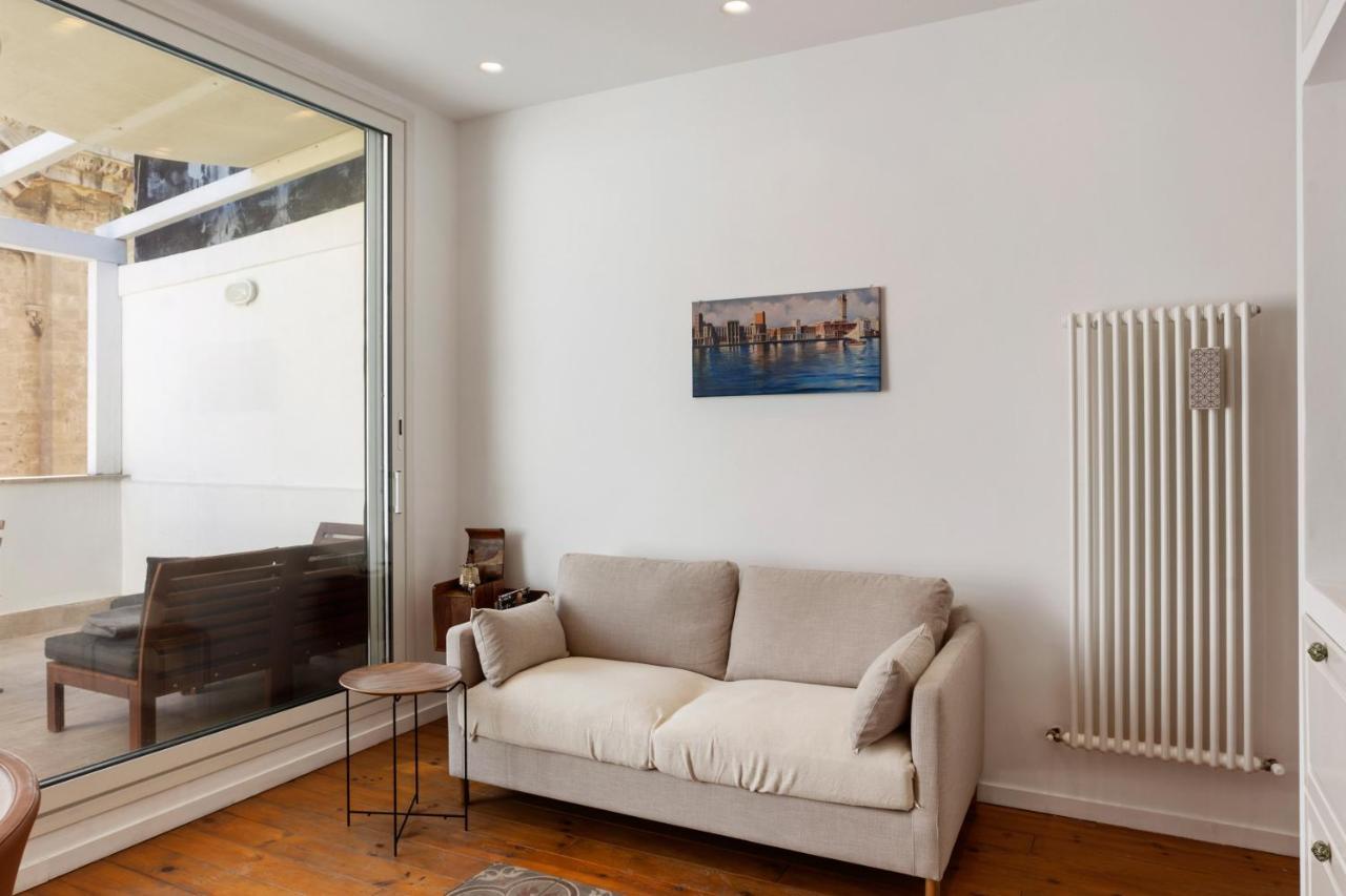 Madonella Apartment Con Terrazzo バーリ エクステリア 写真